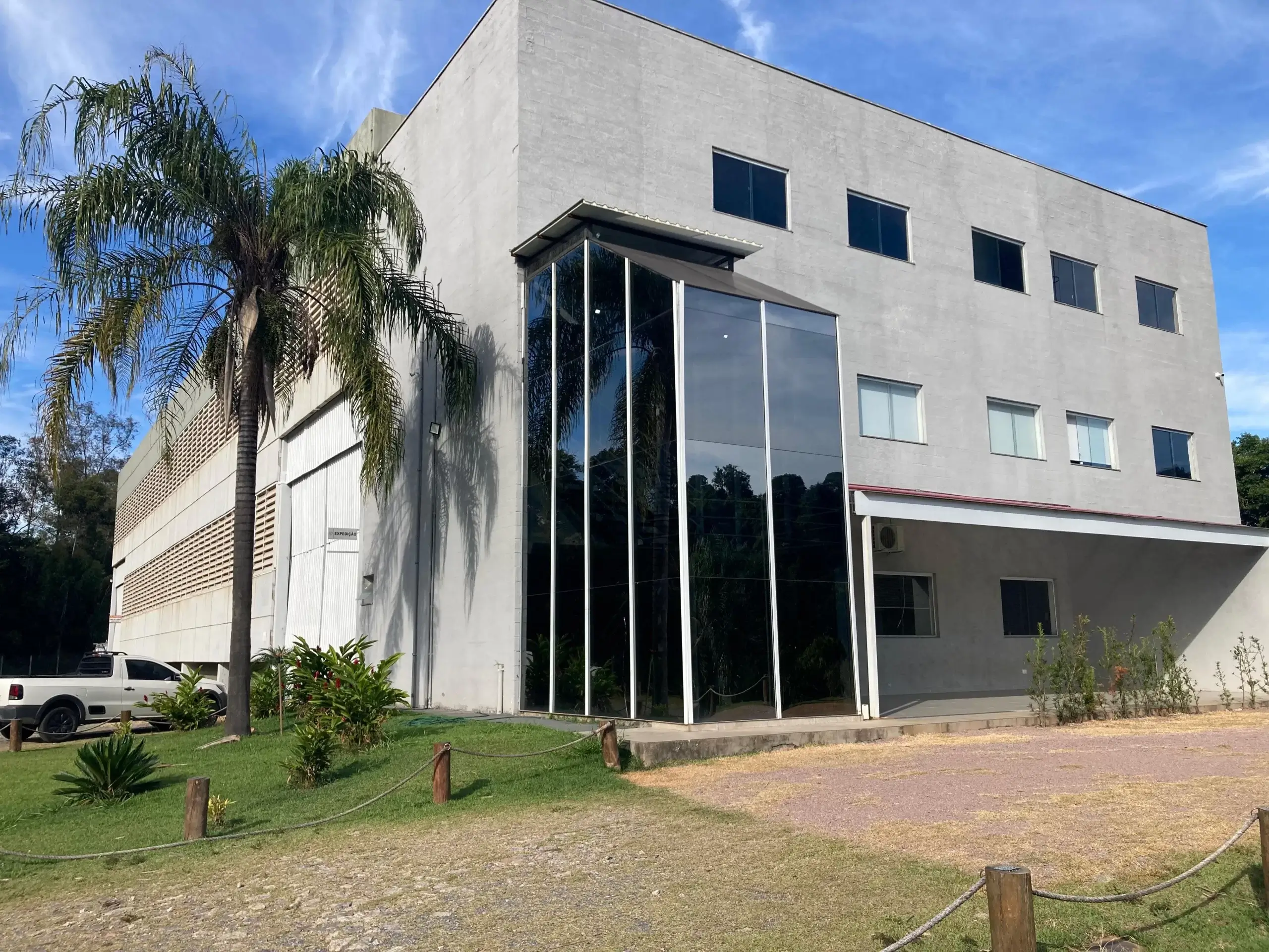 WhatsApp Image 2025-05-27 at 09.24.38 WhatsApp Image 2025-05-27 at 09.24.38